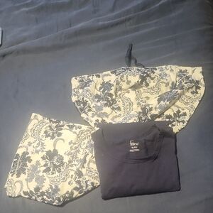 Felina Navy and Cream Lounge Set